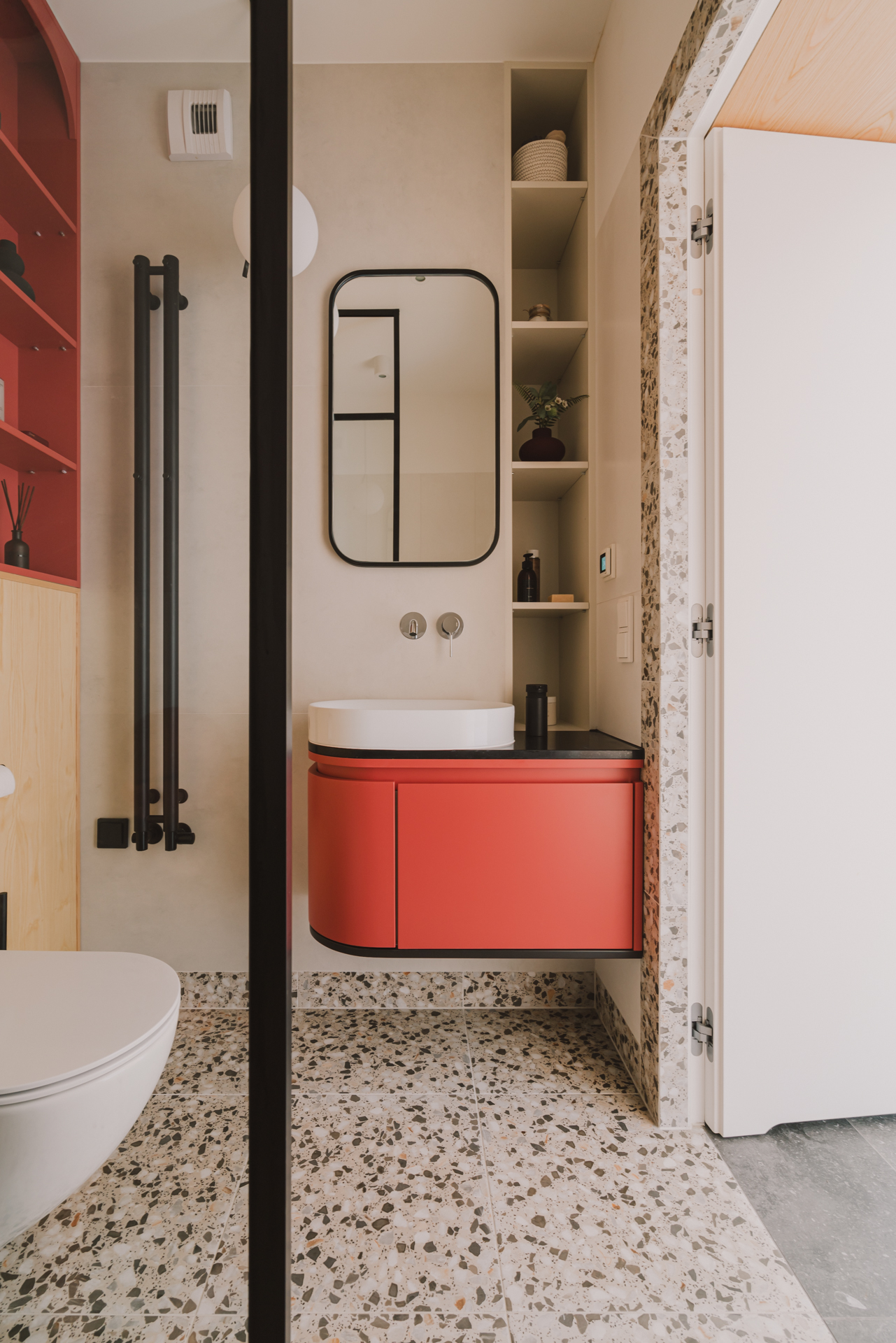 ZASOBY STUDIO — Subtle forms and colors – apartment in Wrocław