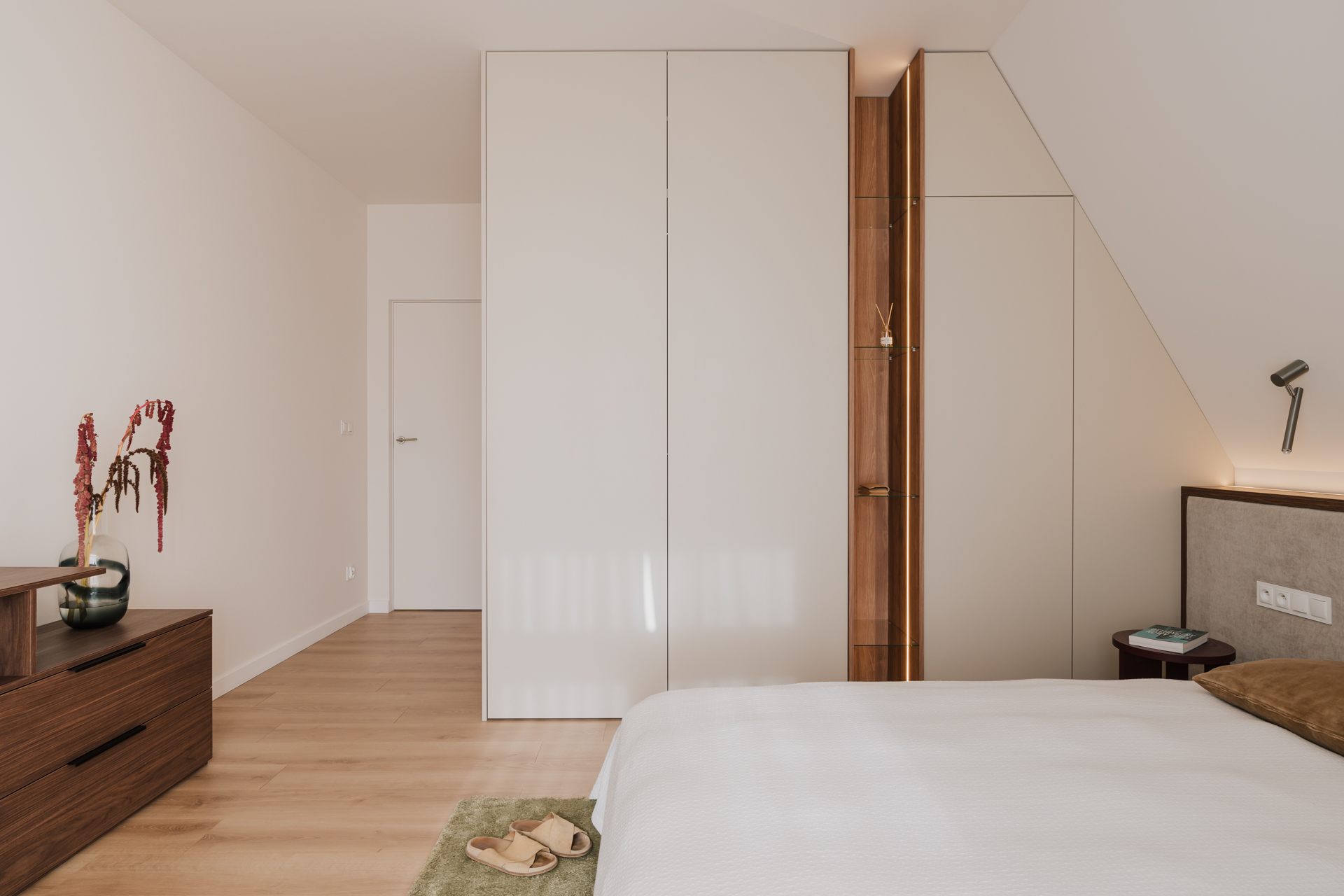 ZASOBY STUDIO — Subtle forms – apartment in Wrocław