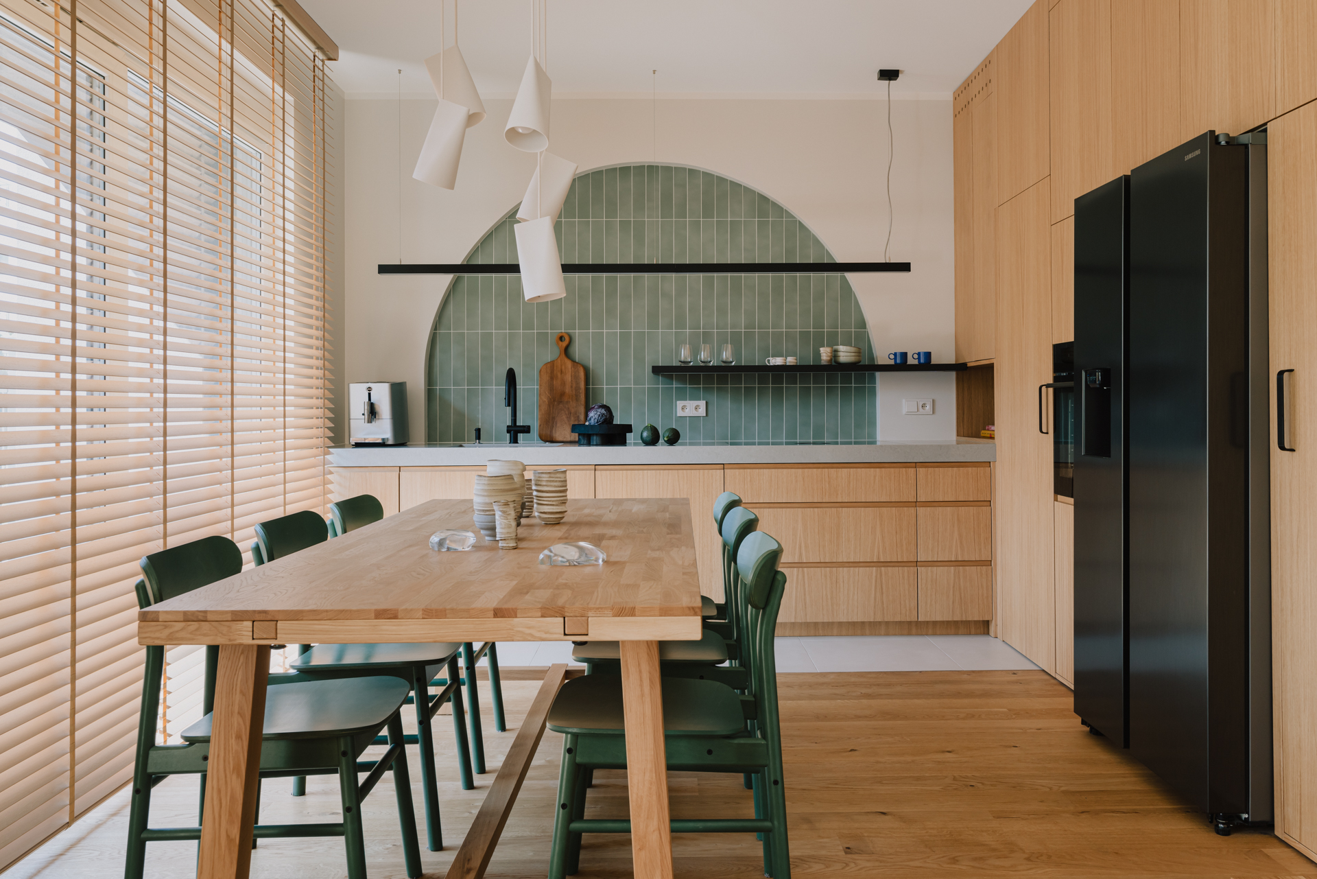 ZASOBY STUDIO — House full of greenery and wood