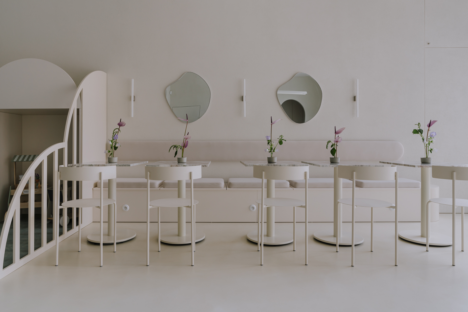 ZASOBY STUDIO — BAWIĆ – playroom and cafe in one place
