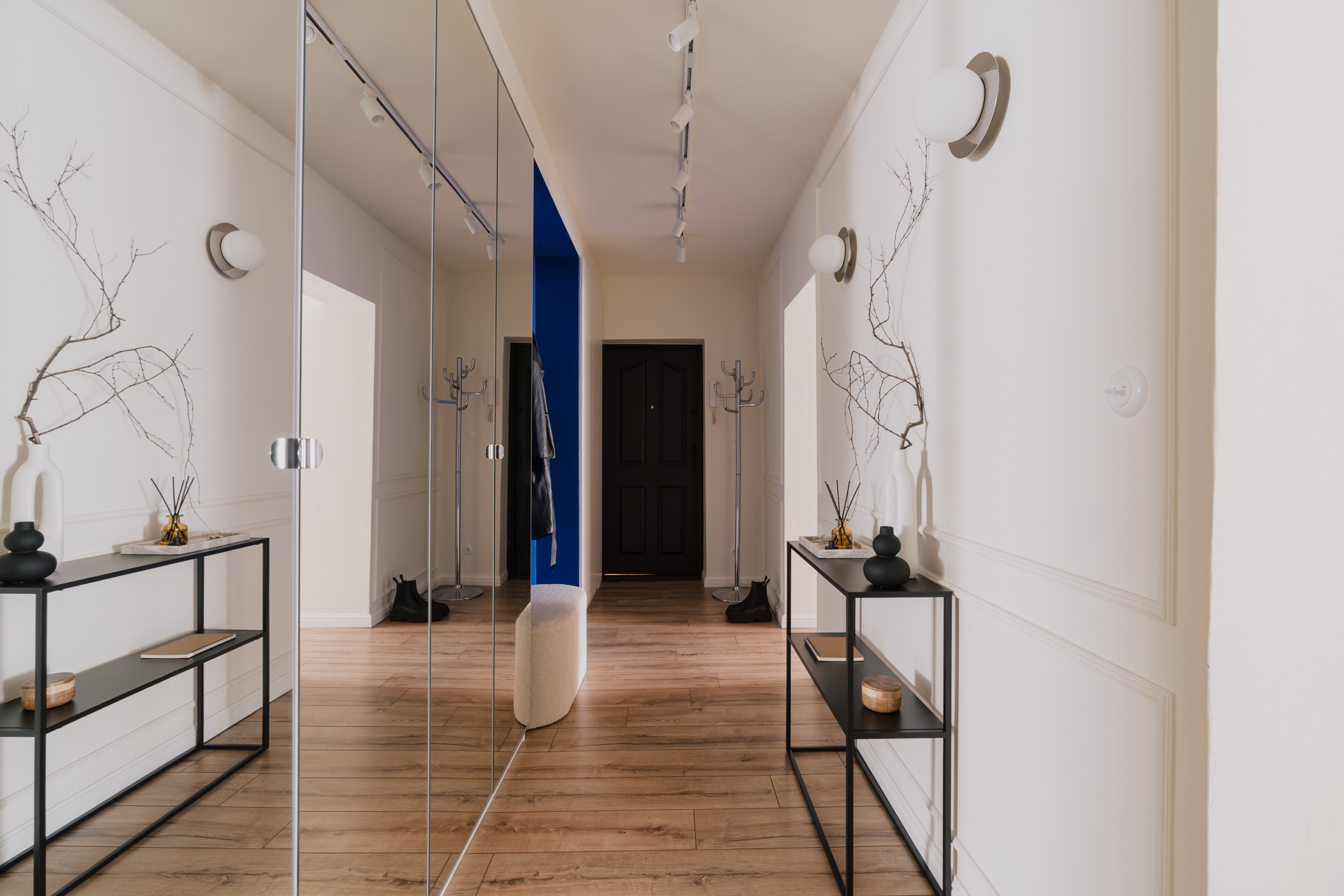 ZASOBY STUDIO — Timeless and functional space – unusual project in the ...