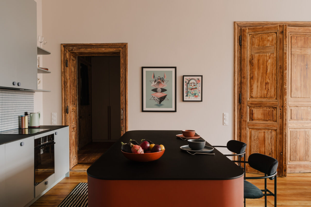 ZASOBY STUDIO — Colorful interior with a vintage touch – apartment in ...