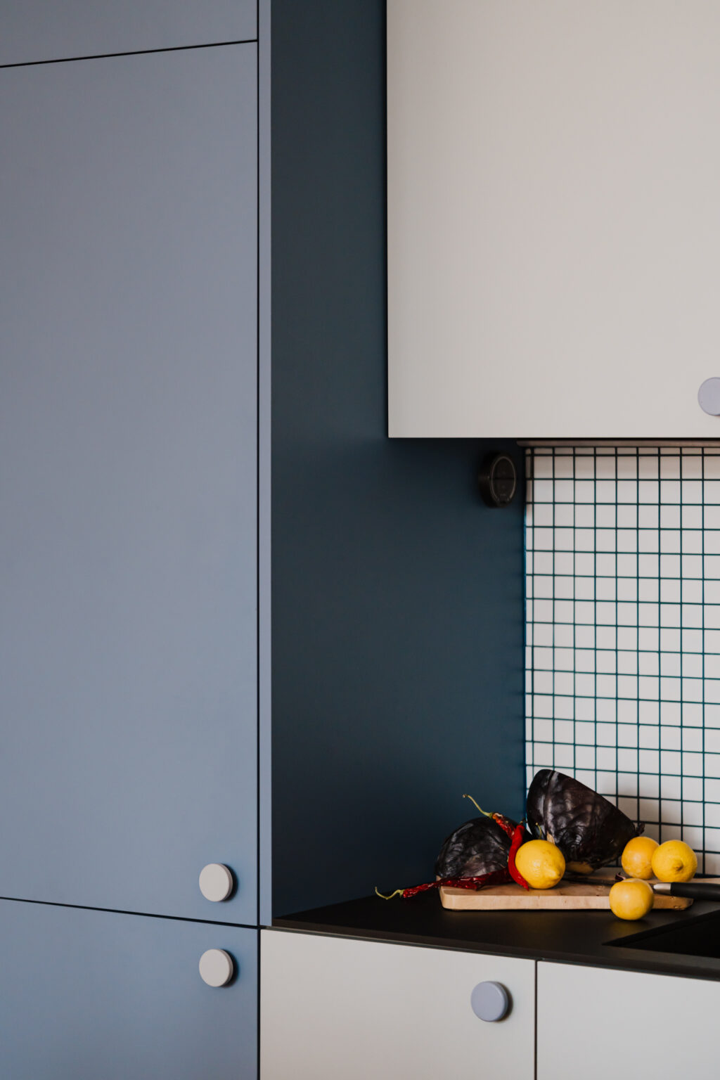 ZASOBY STUDIO — Colorful interior with a vintage touch – apartment in ...