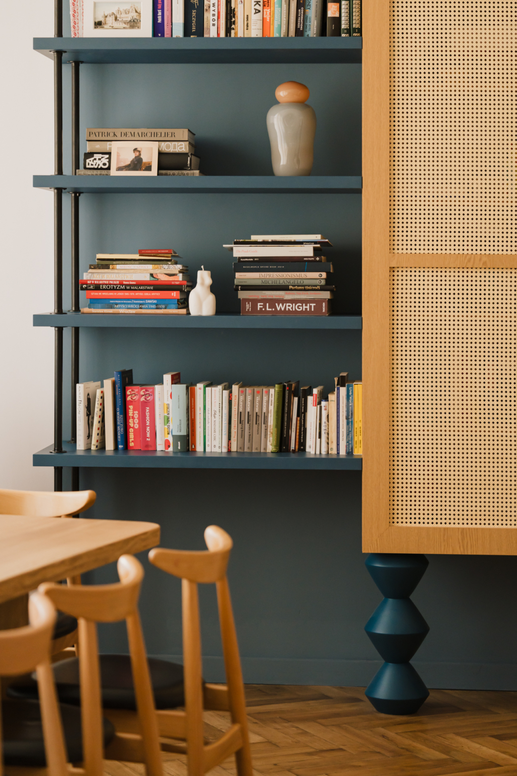 ZASOBY STUDIO — Apartment in a tenement house in the heart of Wrocław