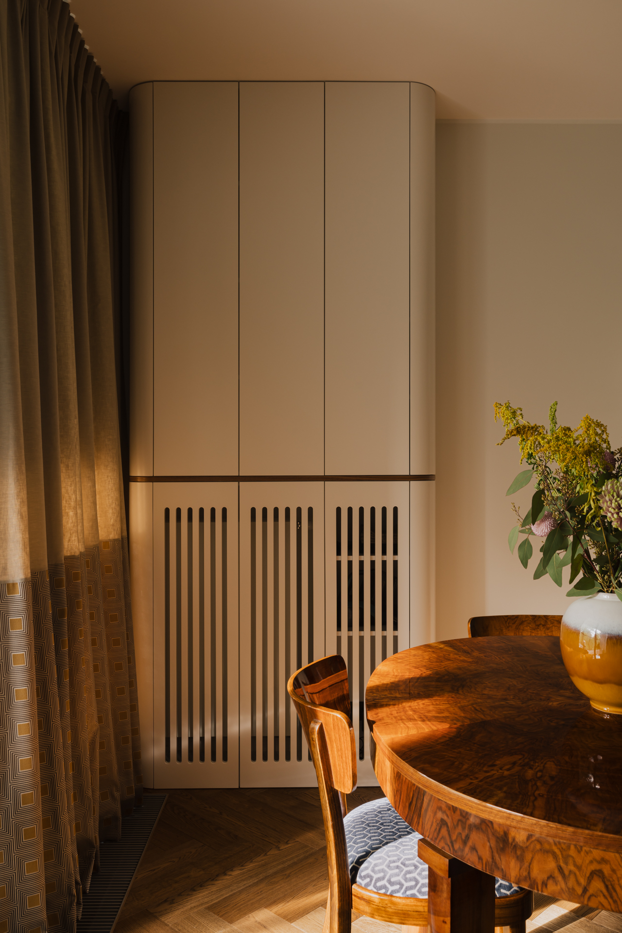 ZASOBY STUDIO — Private apartment in Warsaw